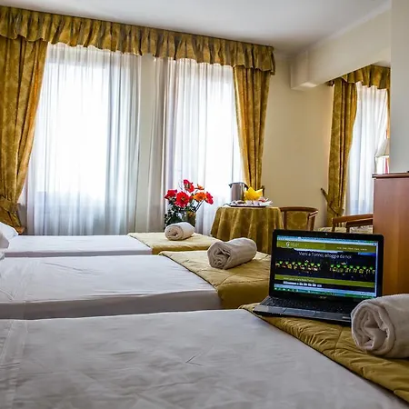 Hotel Galant 3*