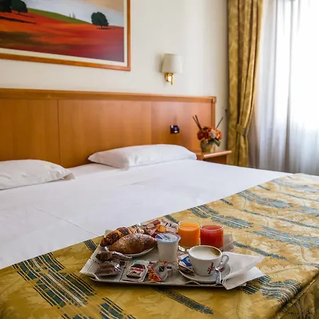 Hotel Galant 3*